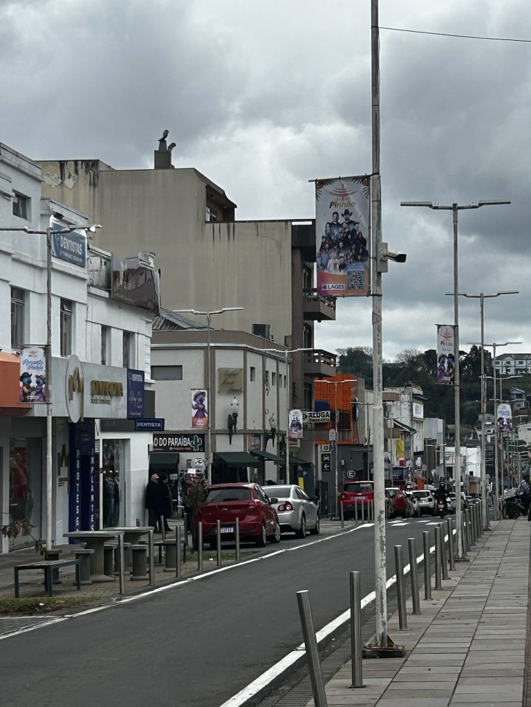 Ah, eu tentando ficar quieto… mas não seria eu se não soltasse uma alfinetada.